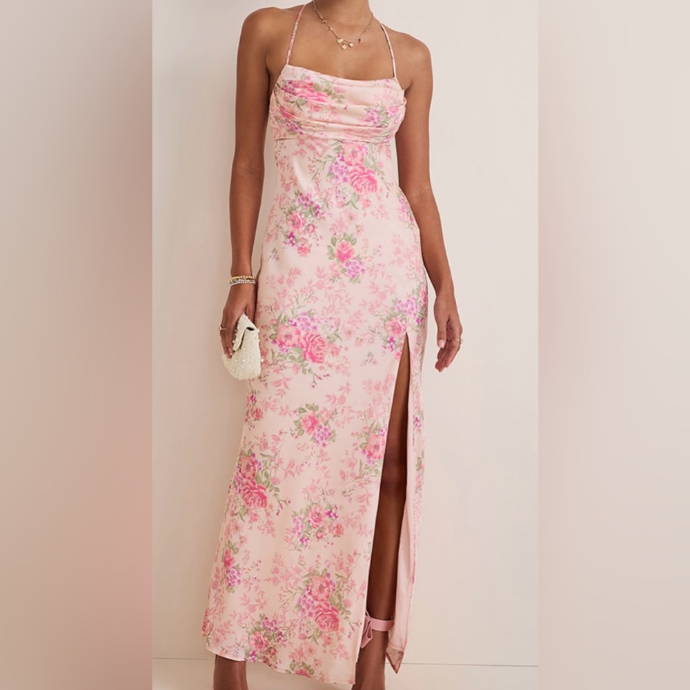 ISO!!! Not for sale!! ISO!! 
Francesca's Collections Strapless Pink Floral Dress